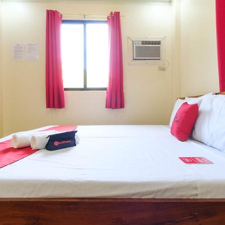 Reddoorz @ Poblacion 6 Coron Exterior photo